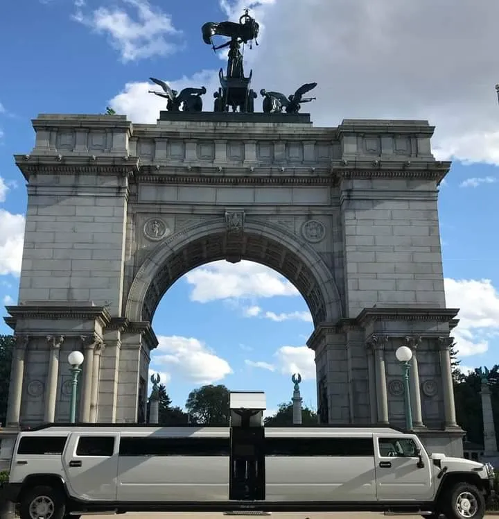 Hummer Jetstyle 20 Passengers